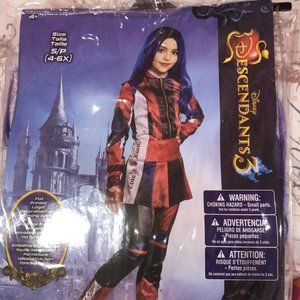 Descendants 3 halloween costume
